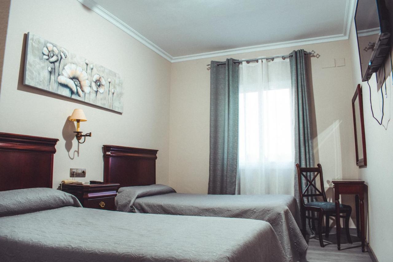 La Morona Hotel Moron de la Frontera Luaran gambar