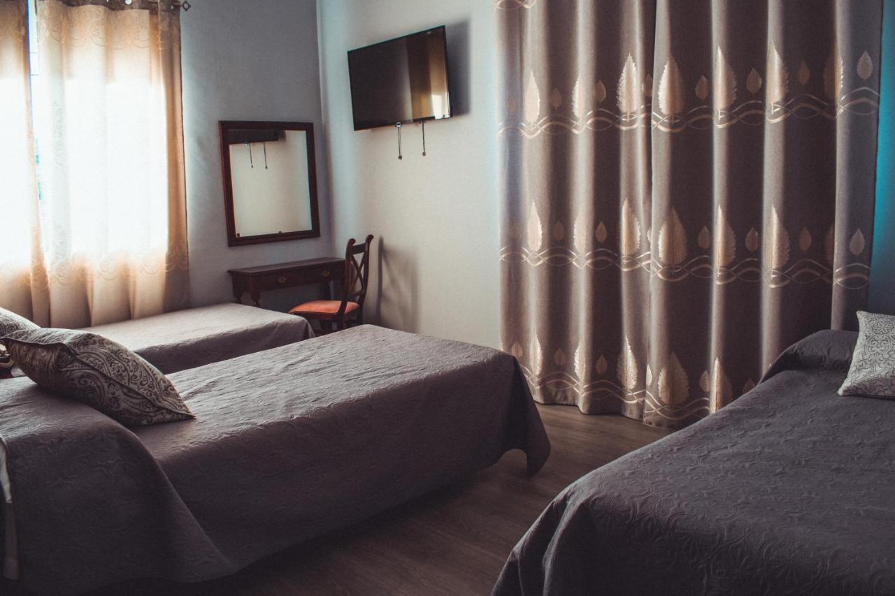La Morona Hotel Moron de la Frontera Luaran gambar